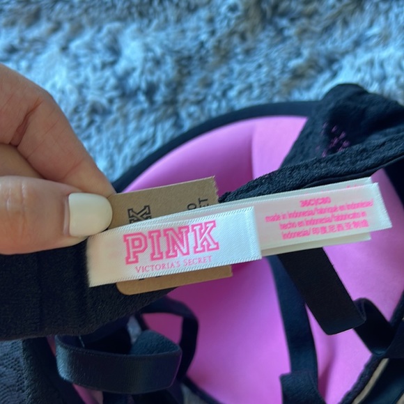 Black - Victoria’s Secret Push-up Bra - Picture 3 of 5